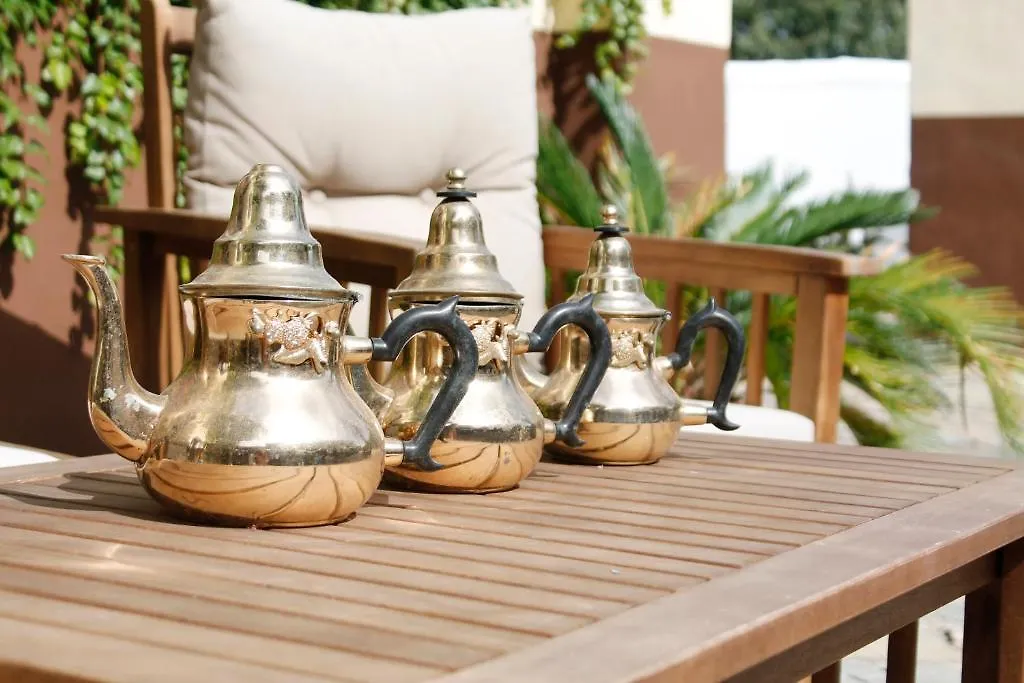 Отель Loftotel Canet Эспорлас